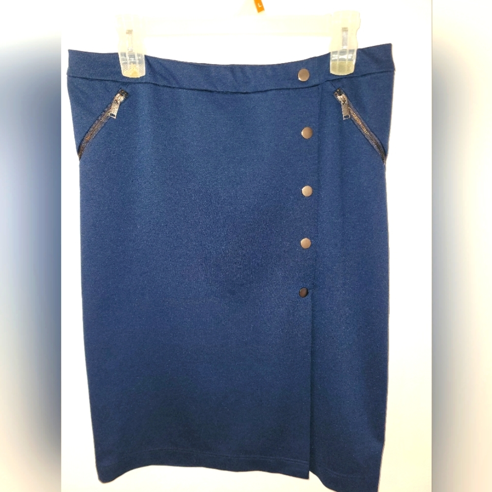 Size 14 navy skirt